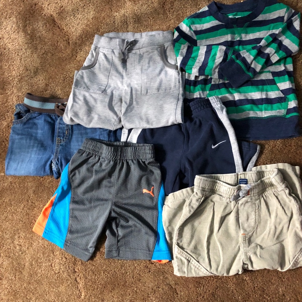 2/$26 Sz 18M Boy’s Bundle - pants, shorts, shirt